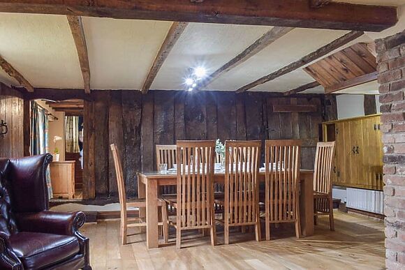 Ysgubor Hir in Trefeglwys