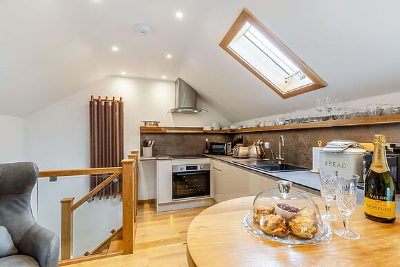 Piggledy Cross Barn in Butterton