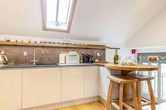 Piggledy Cross Barn in Butterton