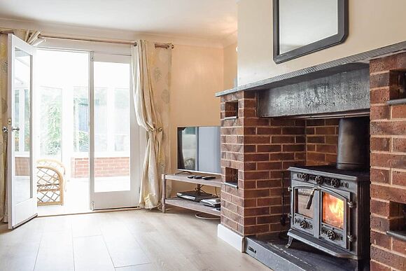 Hill View Lodge in Heyope