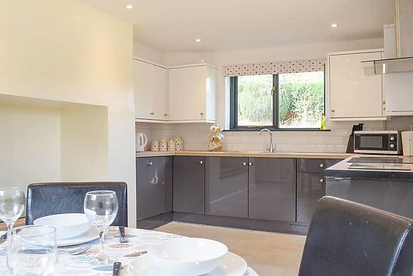 Hill View Lodge in Heyope