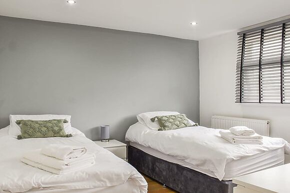 Highfield Bungalow in Twyn