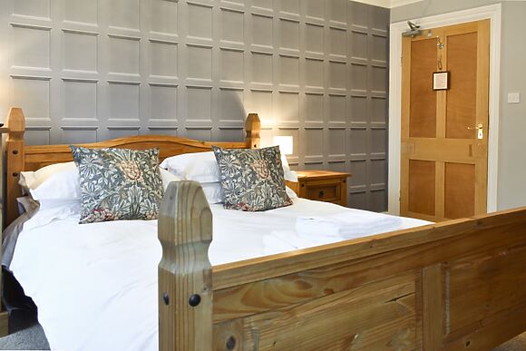 Pitcairn House At Pitcairn Retreat