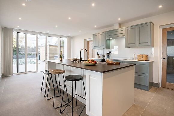 Dau Ddeg in New Quay