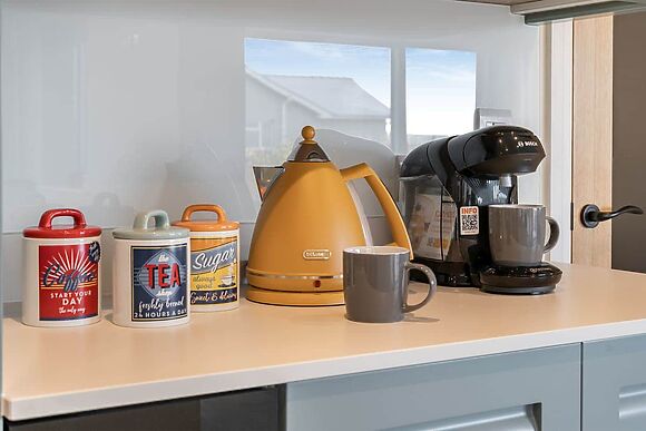 Dau Ddeg in New Quay