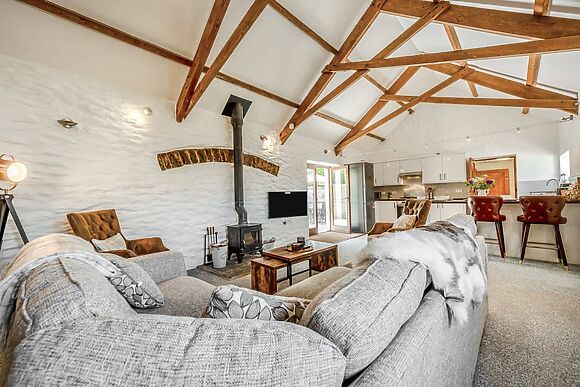 Hunters Lodge at Mellaston Cottages