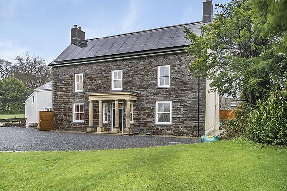 Brynog Mansion Apartment