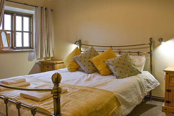 Coombe Cottage At Brockholes Farm
