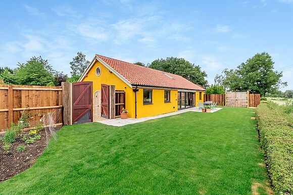 Loch Farm Stables in Watton