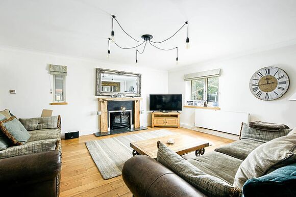 Willis House in Iron Acton