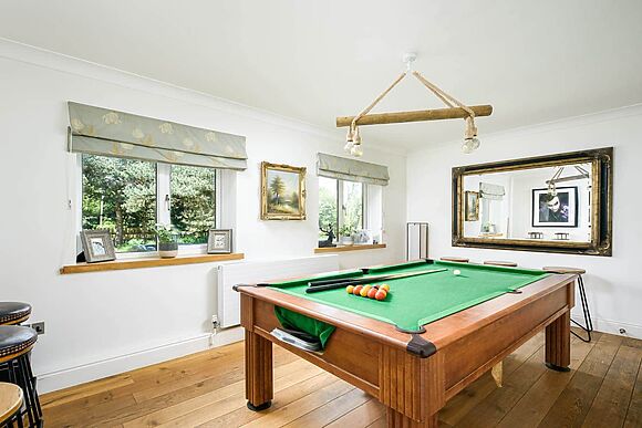 Willis House in Iron Acton