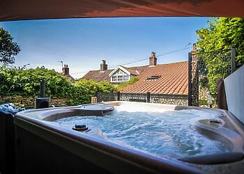 Snowdrop Cottage in Welburn