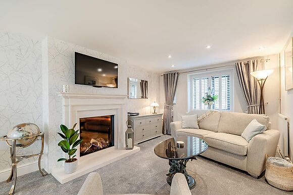 Shireburn Suite in Hurst Green