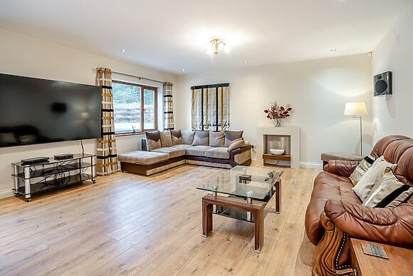 Wernddu Fechan House