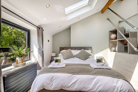 Squirrel Cottage in Glossop