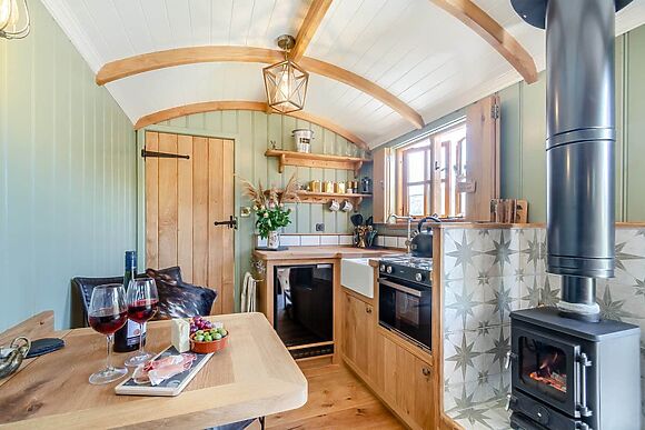 Keepers Hide at Wuthering Huts