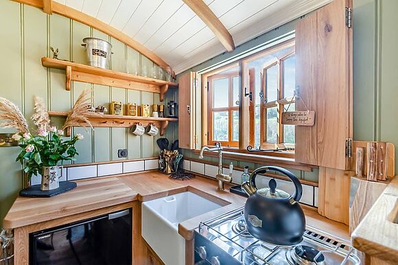 Keepers Hide at Wuthering Huts