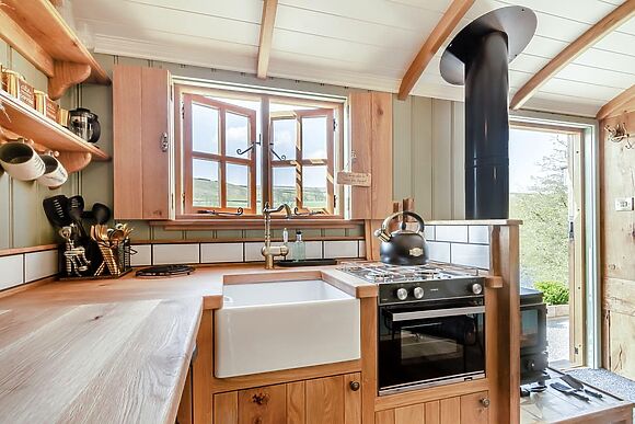 Keepers Hide at Wuthering Huts