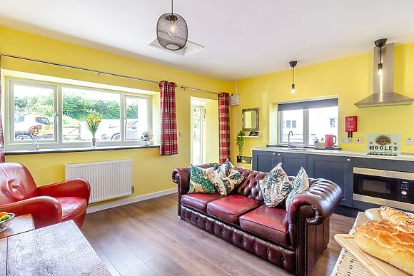 Hoglet Cottage in Ammanford