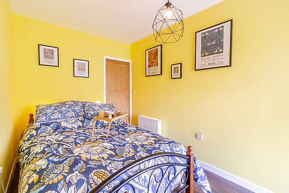 Hoglet Cottage in Ammanford