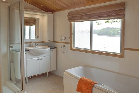 Badger Lodge in Burton