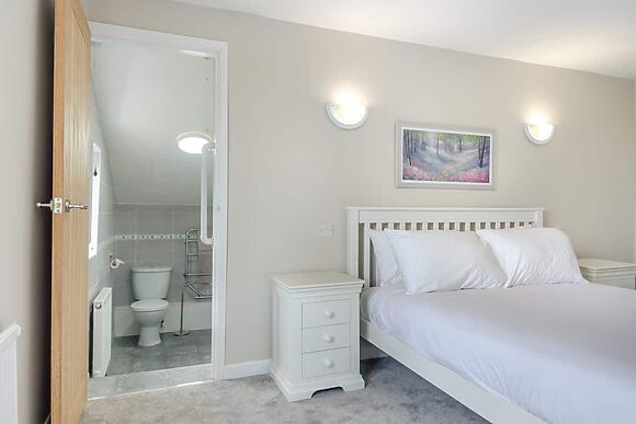 Baythorn End in Bradfield Common