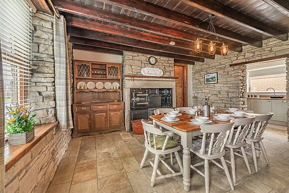 Moss House in Sunniside