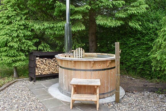 Spruce Shepherd’s Hut in Wilmslow