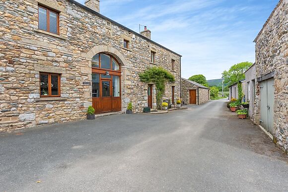 Warth Barn