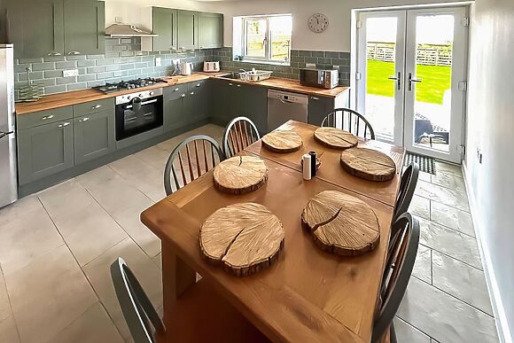 No. 4 Squirrels Nest