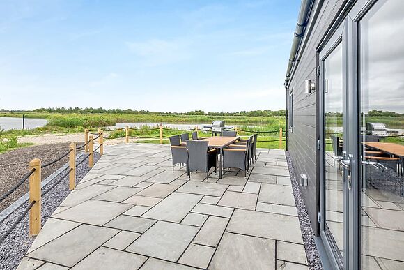 Lodge 1 at Fieldview Fishery