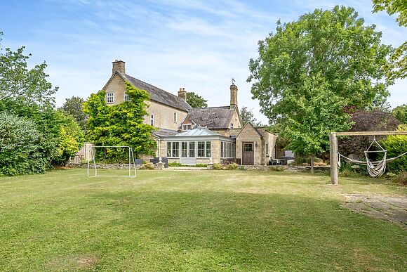 The Glebe At Mayfield Retreats