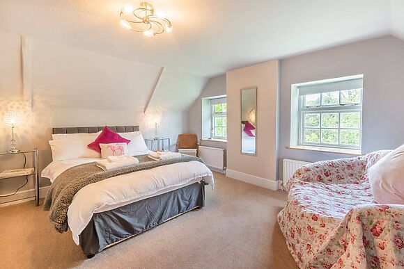 The Glebe at Mayfield Retreats