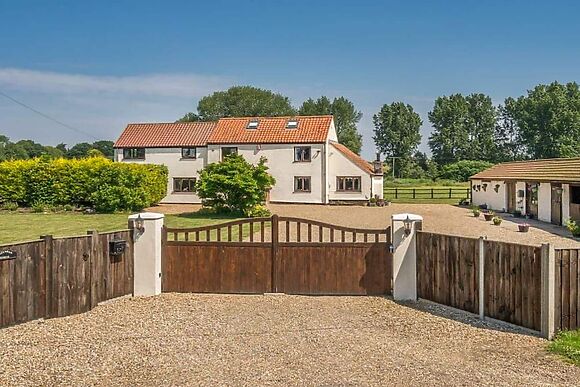 Melsham House in Limpenhoe