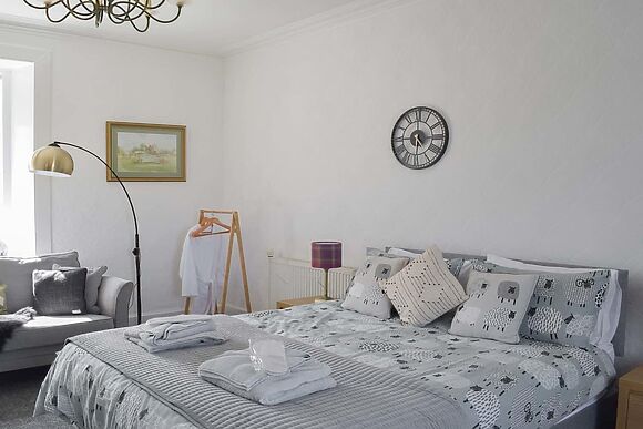 Muirston Farmhouse at Farmhouse Holidays