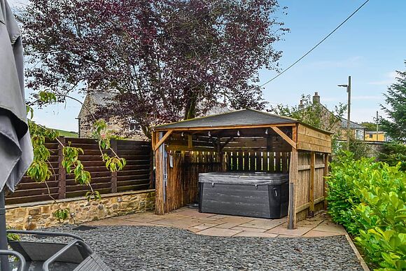 Stoney Wall in Lonbyres