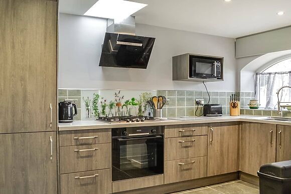 Stoney Wall in Lonbyres