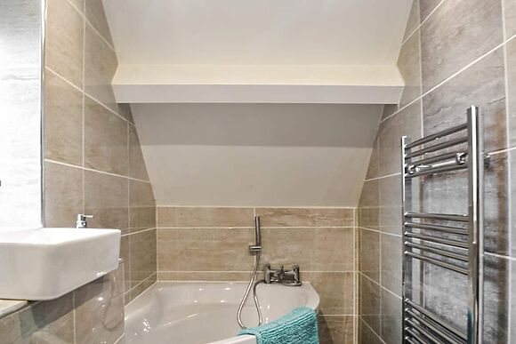 Stoney Wall in Lonbyres