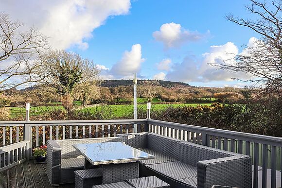 Lon Lwyd Isaf in Pentraeth