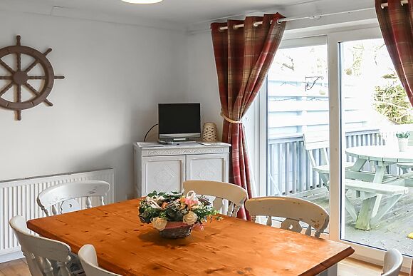 Lon Lwyd Isaf in Pentraeth