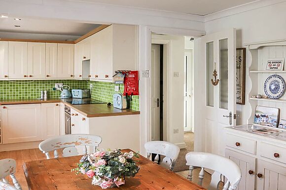 Lon Lwyd Isaf in Pentraeth