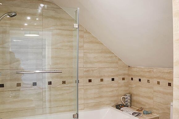 Lon Lwyd Isaf in Pentraeth