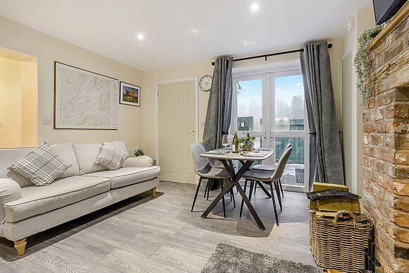 Brewers Cottage in Montgomery