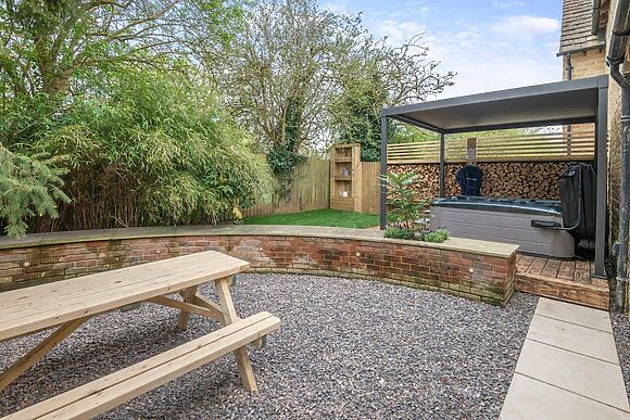 Wisteria Cottage in South Cerney