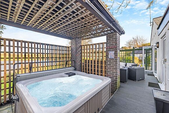 Ty Llyn at Tyddyn Sargent