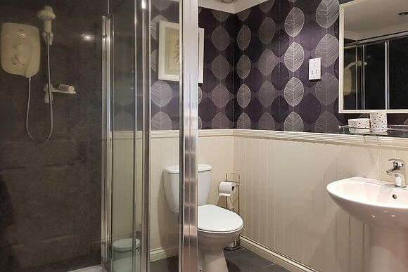 Leven Lodge 3