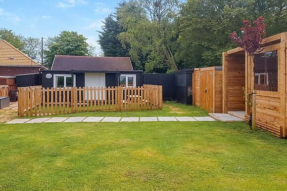 Algwen Cabin in West Walton