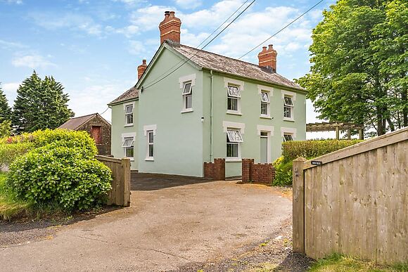 Maesybryn in Pentregat