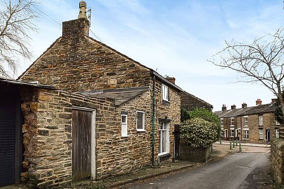 Ye Olde Mottram Chip Shop