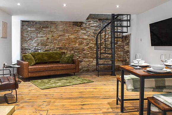 Ye Olde Mottram Chip Shop